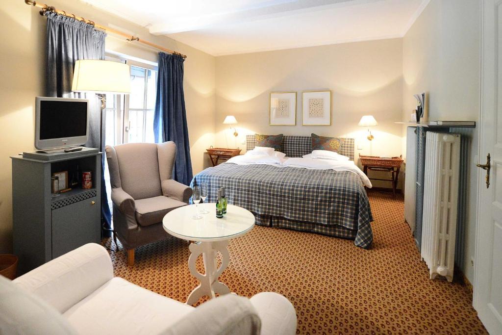 Romantik Hotel Jagdhaus Waldfrieden Bilsen Ruang foto