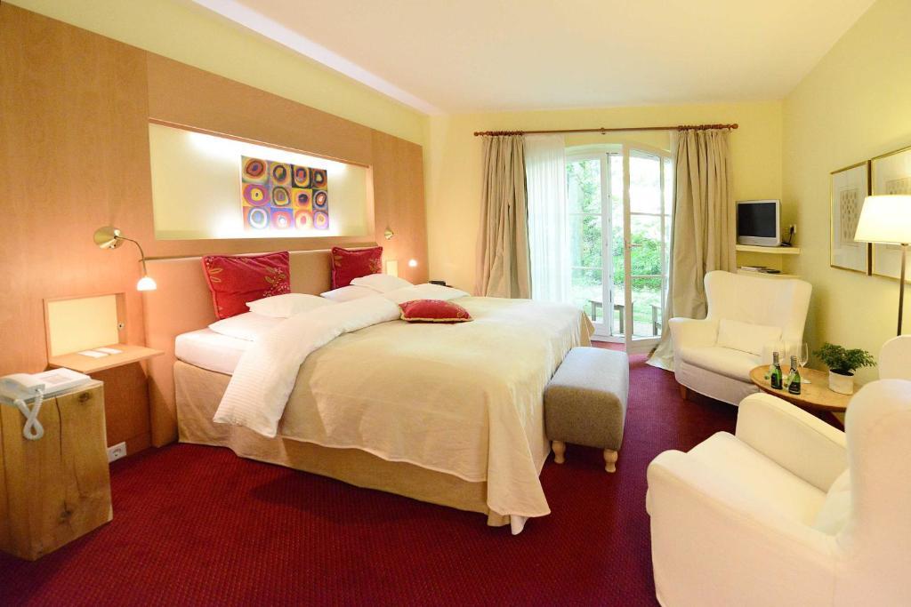 Romantik Hotel Jagdhaus Waldfrieden Bilsen Ruang foto